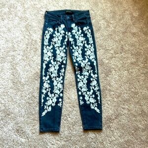Genetic embroidered skinny ankle jeans